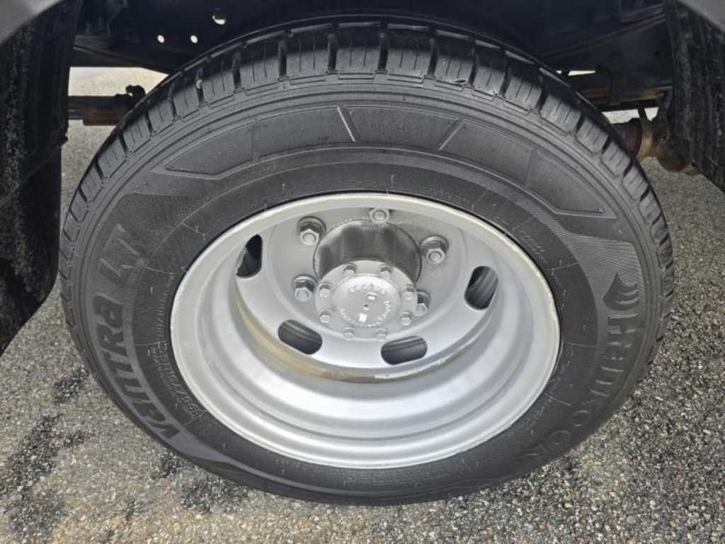 medium and large cargo truck 2022 Blanco - Importación desde Corea - HF Imports Iquique - Foto 18