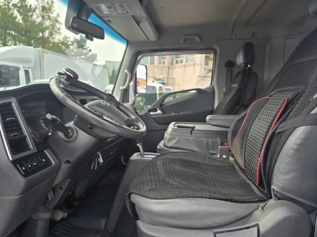 medium and large cargo truck 2022 Blanco - Importación desde Corea - HF Imports Iquique - Foto 14