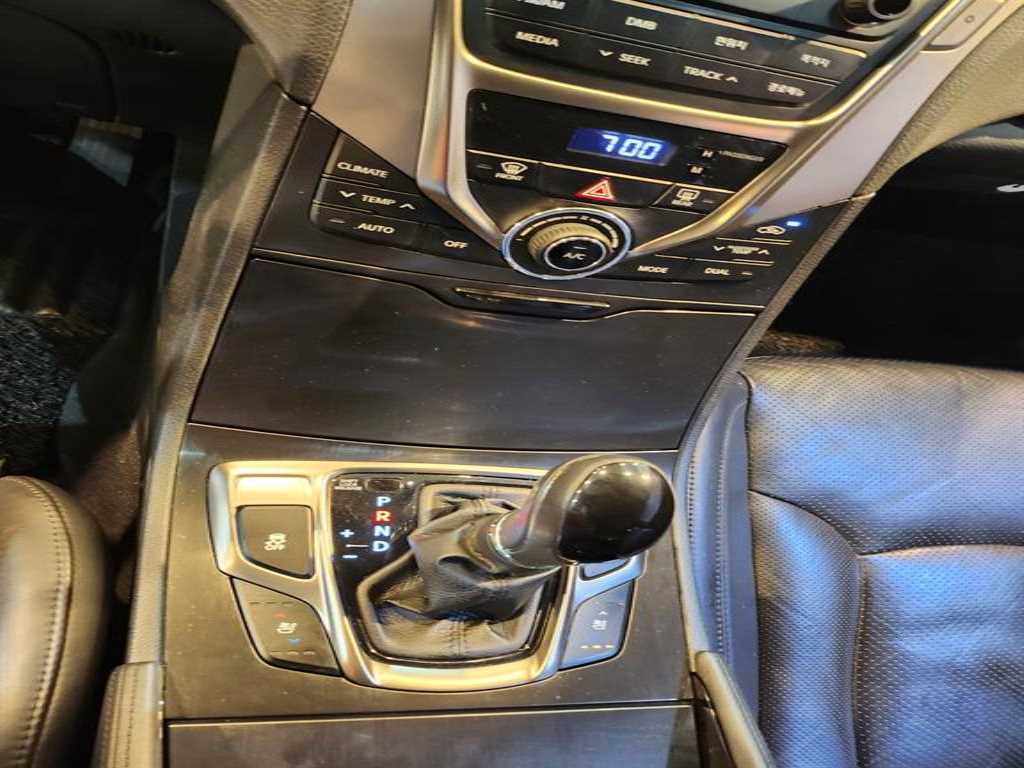 HYUNDAI Grandeur 2014 Negro - Importación desde Corea - HF Imports Iquique - Foto 16