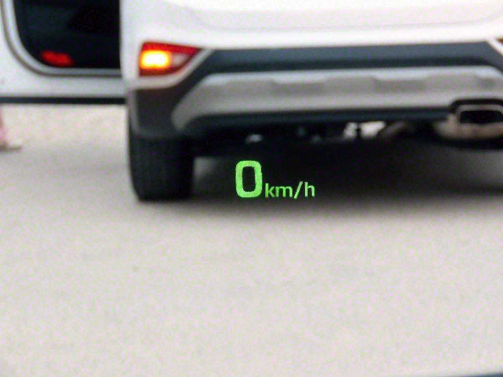 HYUNDAI Genesis - Vista 10