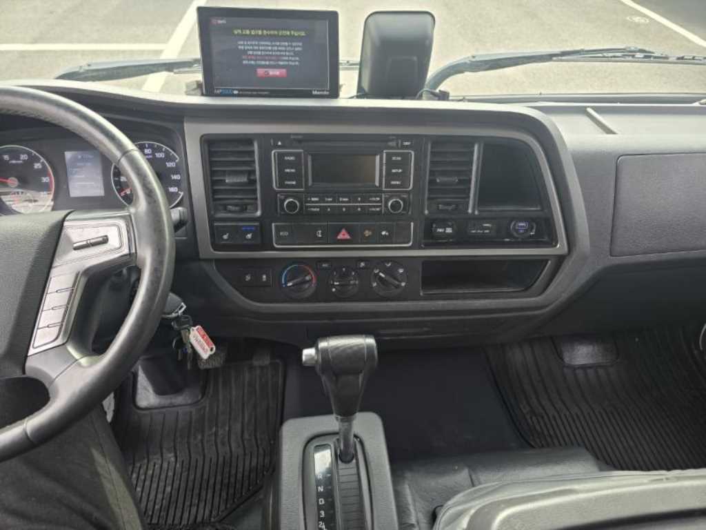 medium and large cargo truck 2022 Blanco - Importación desde Corea - HF Imports Iquique - Foto 15