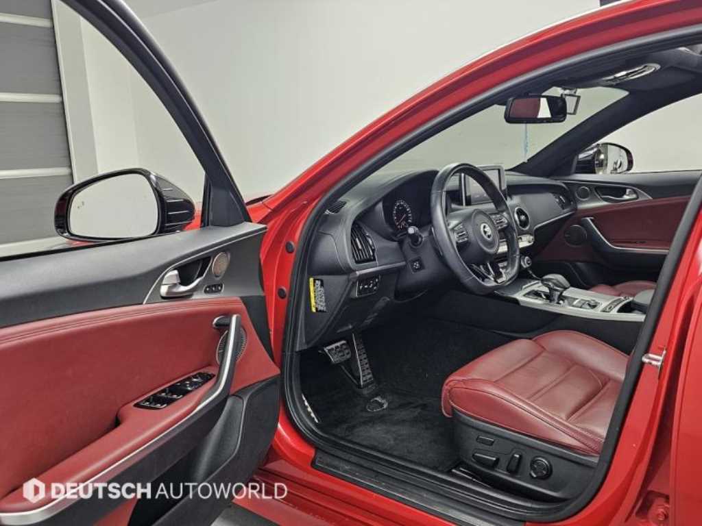 KIA Stinger - Vista 11