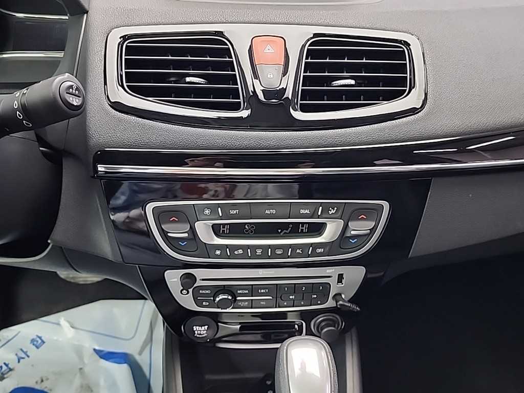 SAMSUNG SM3 - Vista 10