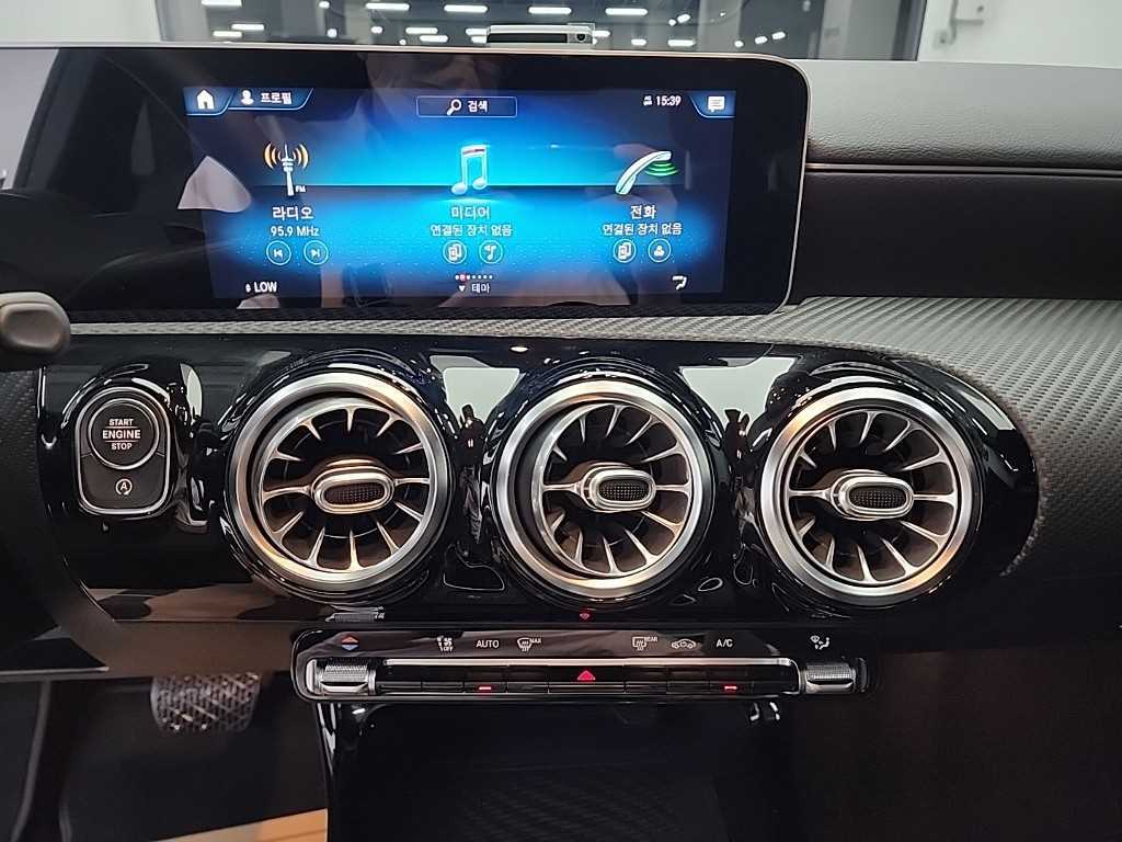 Mercedes Benz A Class - Vista 10