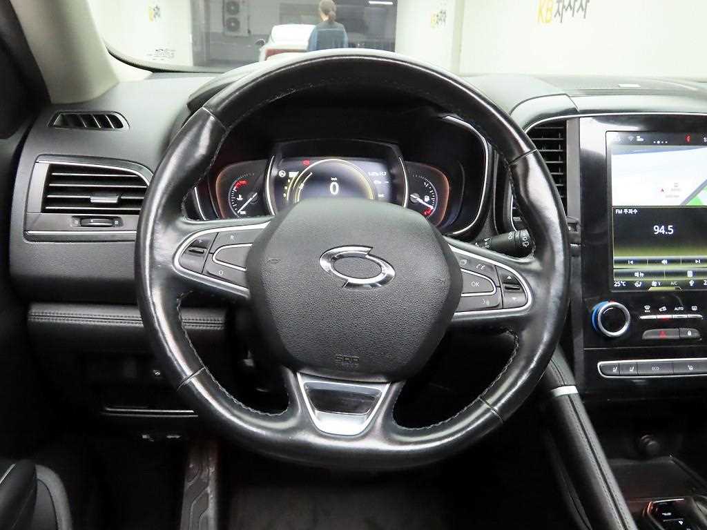 SAMSUNG QM6 - Vista 8