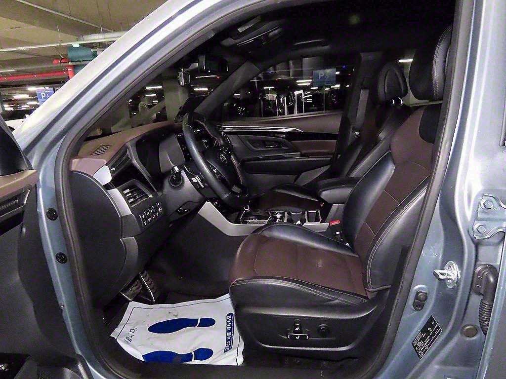 Ssangyong Korando - Vista 6