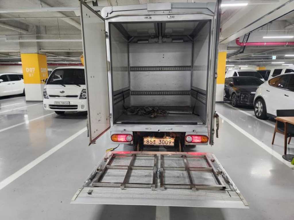 Small Truck Top_Wingbody Powergate - Vista 8