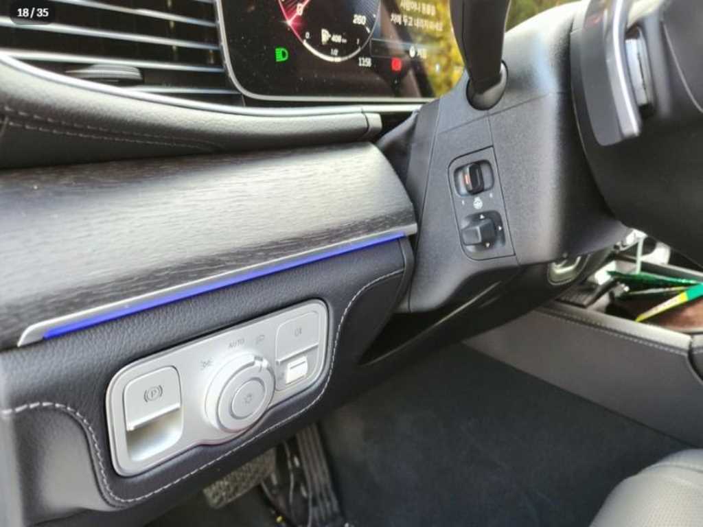 Mercedes Benz GLE Class - Vista 12