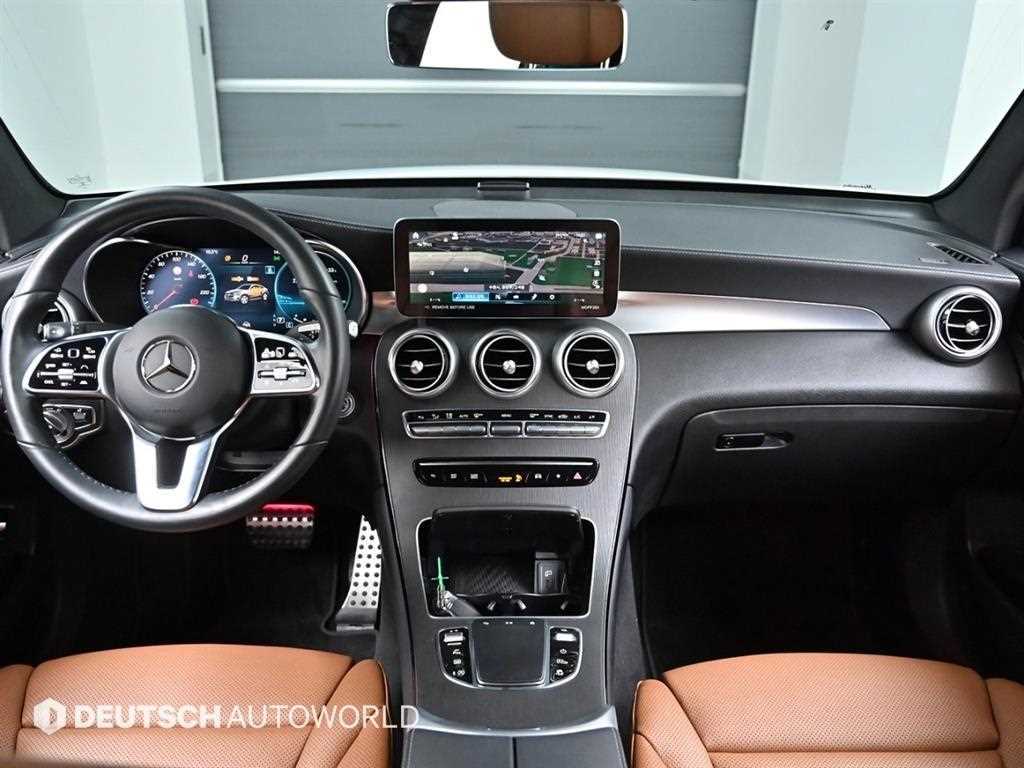 Mercedes Benz GLC Class - Vista 7