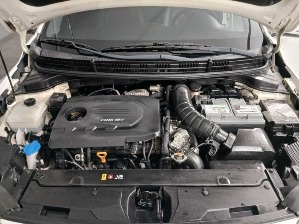 KIA Stonic 2018 Blanco - Importación desde Corea - HF Imports Iquique - Foto 19