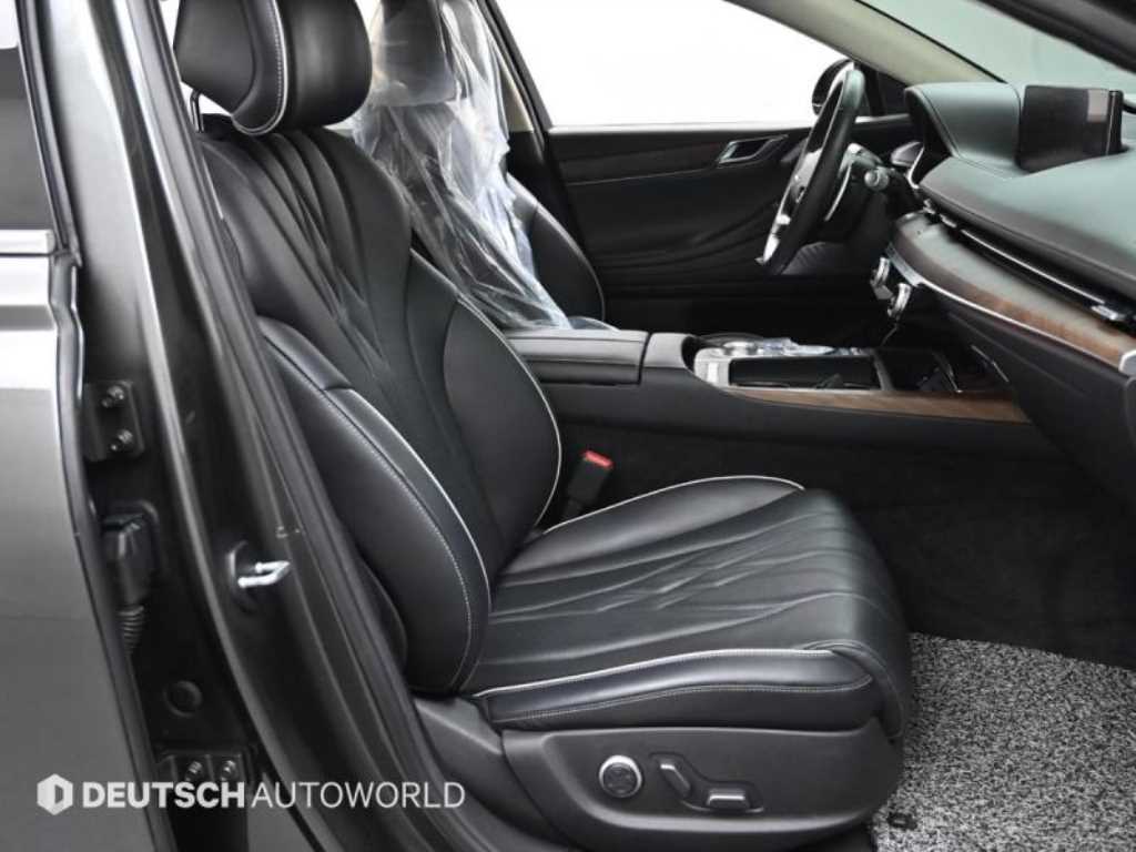 Genesis G80 - Vista 10