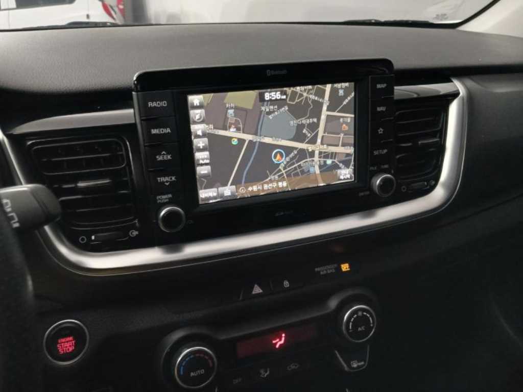 KIA Stonic 2018 Blanco - Importación desde Corea - HF Imports Iquique - Foto 13