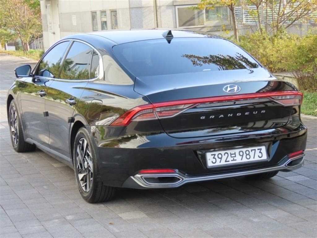 HYUNDAI Grandeur - Vista 4