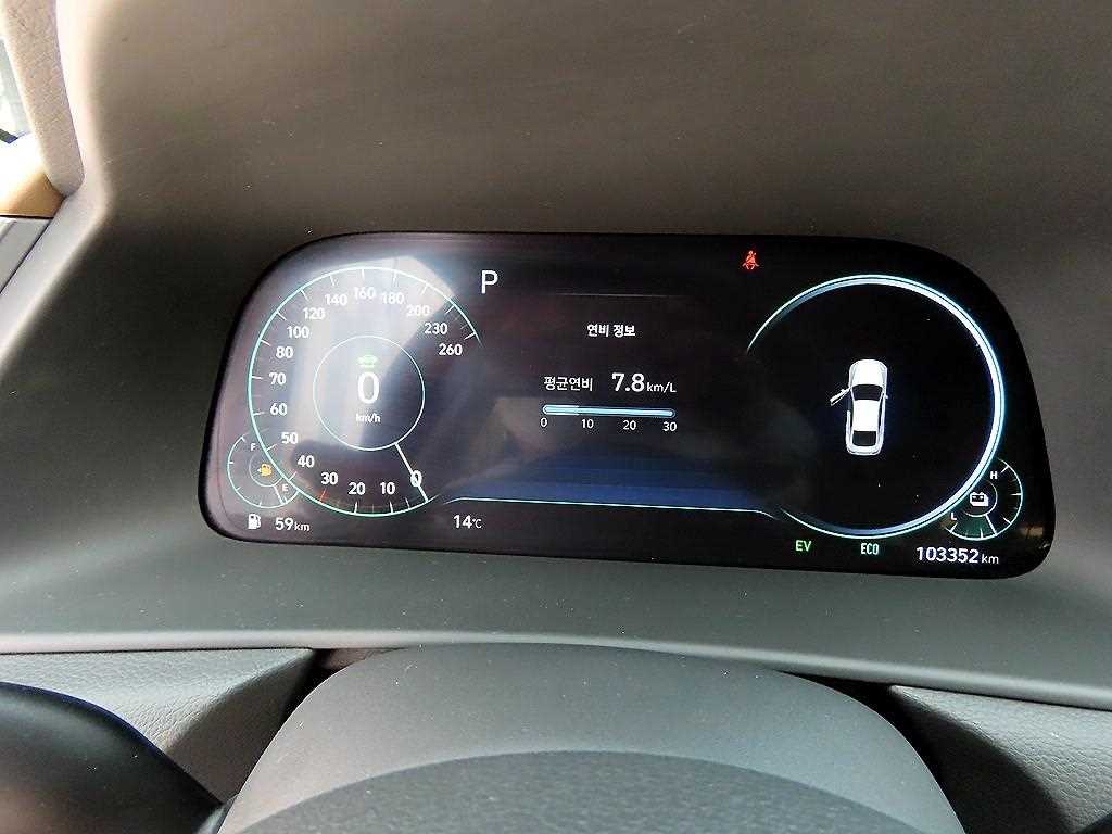 HYUNDAI Sonata - Vista 9