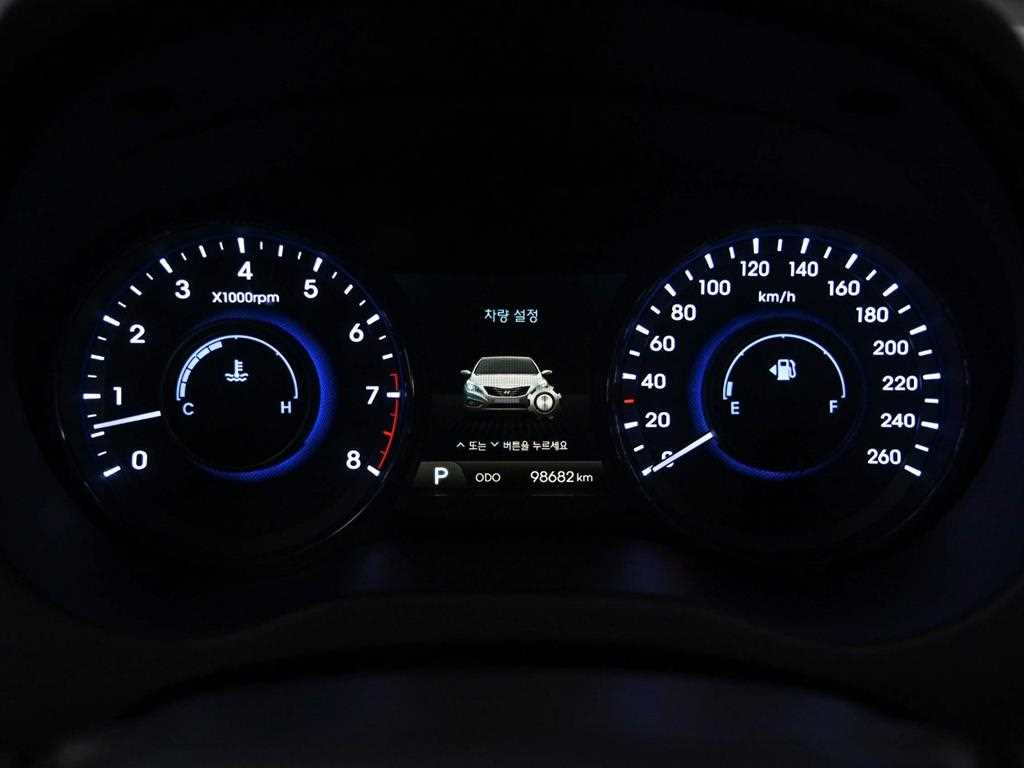 HYUNDAI Grandeur - Vista 8