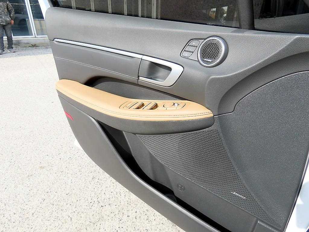 HYUNDAI Sonata - Vista 11