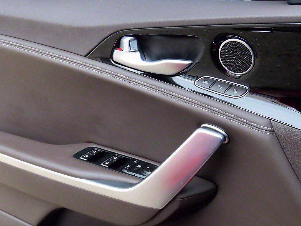 KIA Stinger - Vista 11