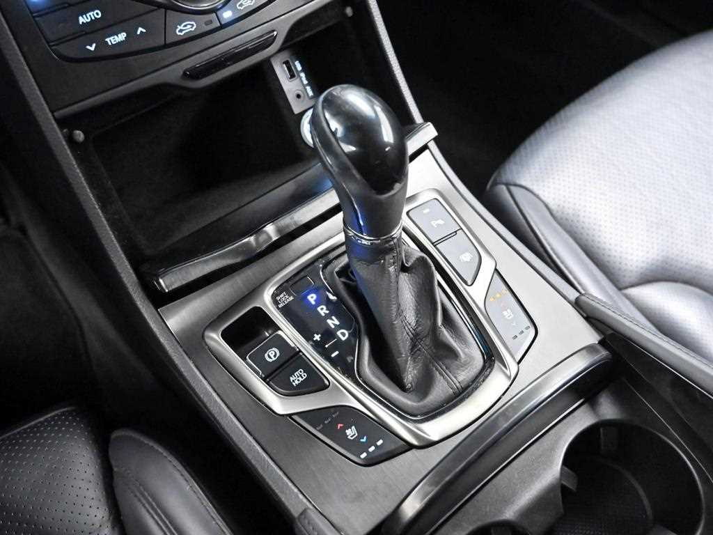 HYUNDAI Grandeur - Vista 9