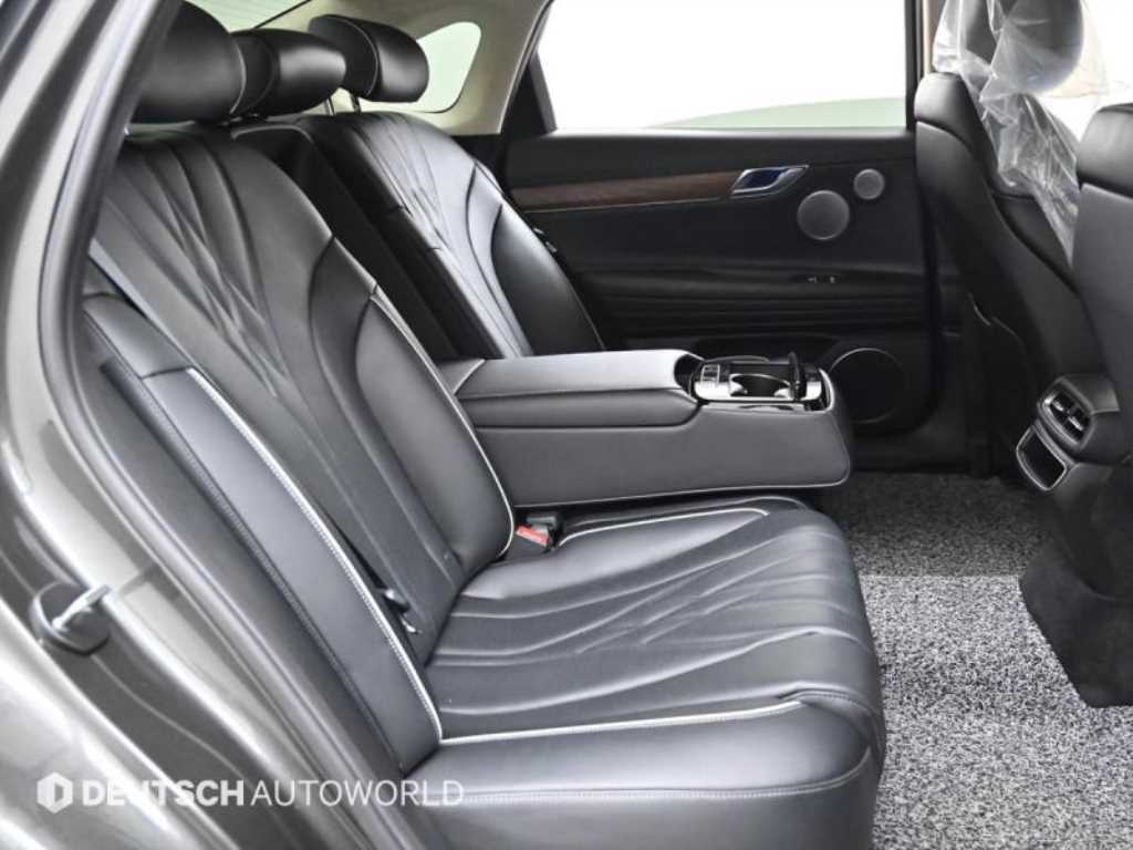 Genesis G80 - Vista 12