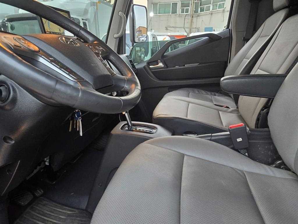 medium and large cargo truck 2021 Blanco - Importación desde Corea - HF Imports Iquique - Foto 16