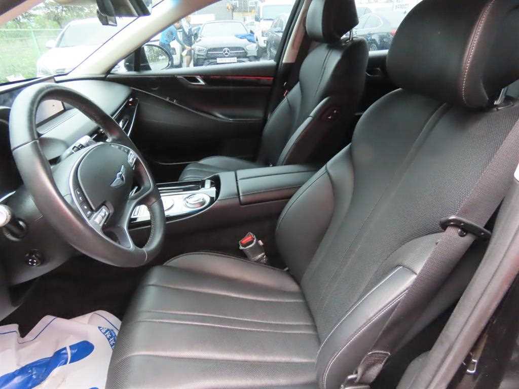 Genesis G80 - Vista 12