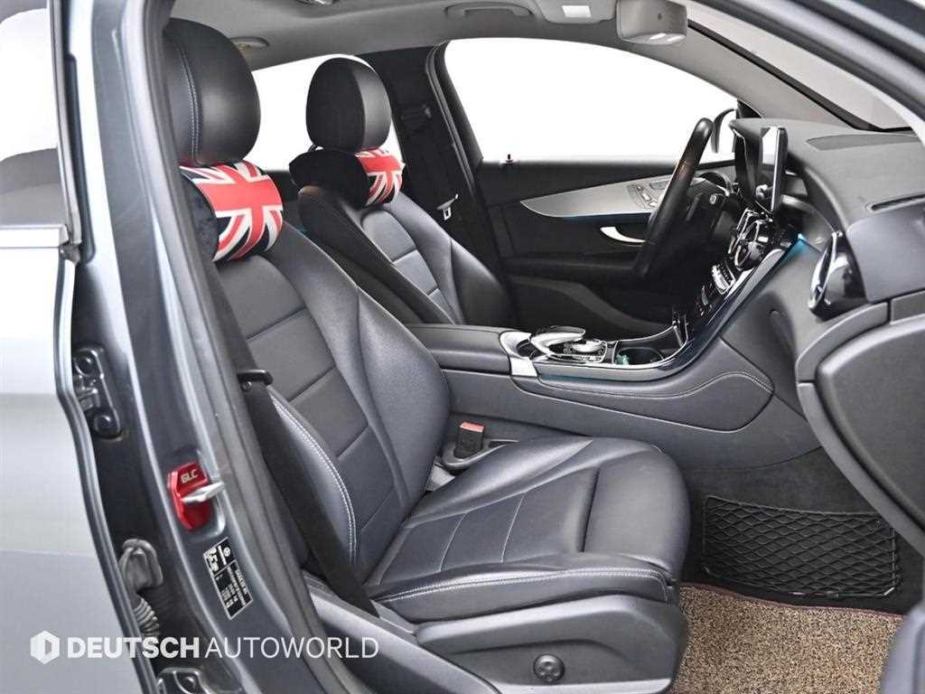 Mercedes Benz GLC Class - Vista 10