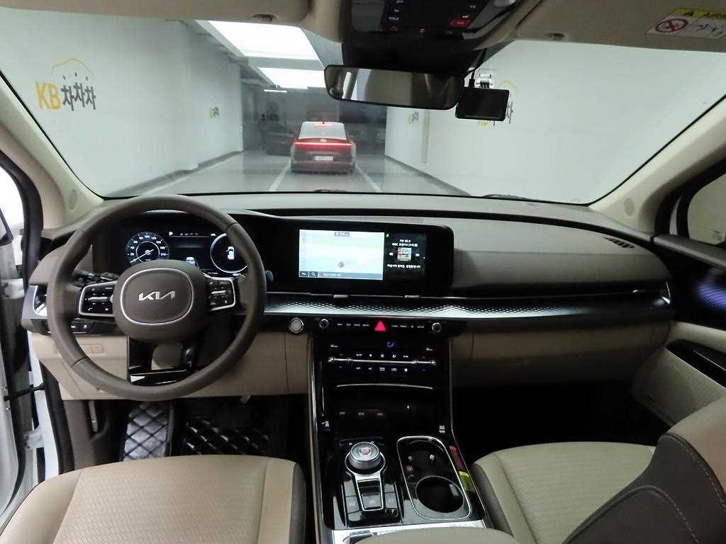 KIA Carnival - Vista 7