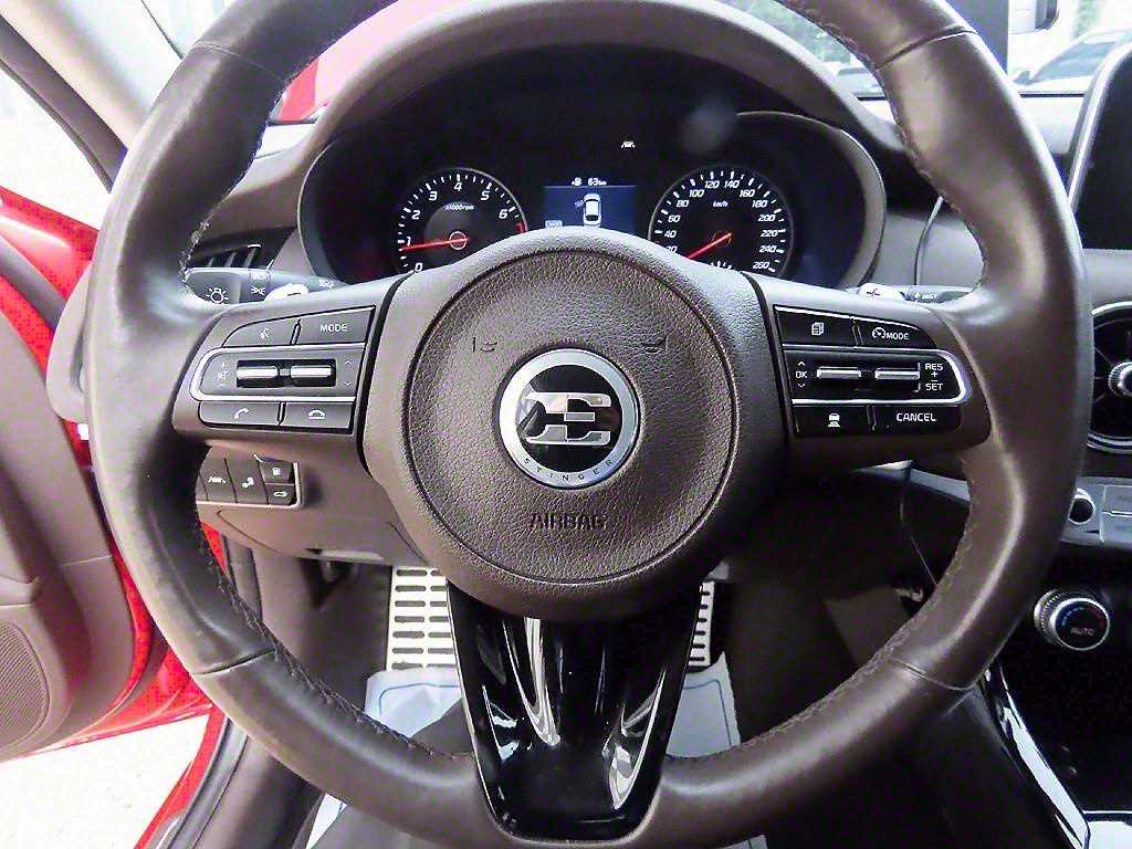 KIA Stinger - Vista 8