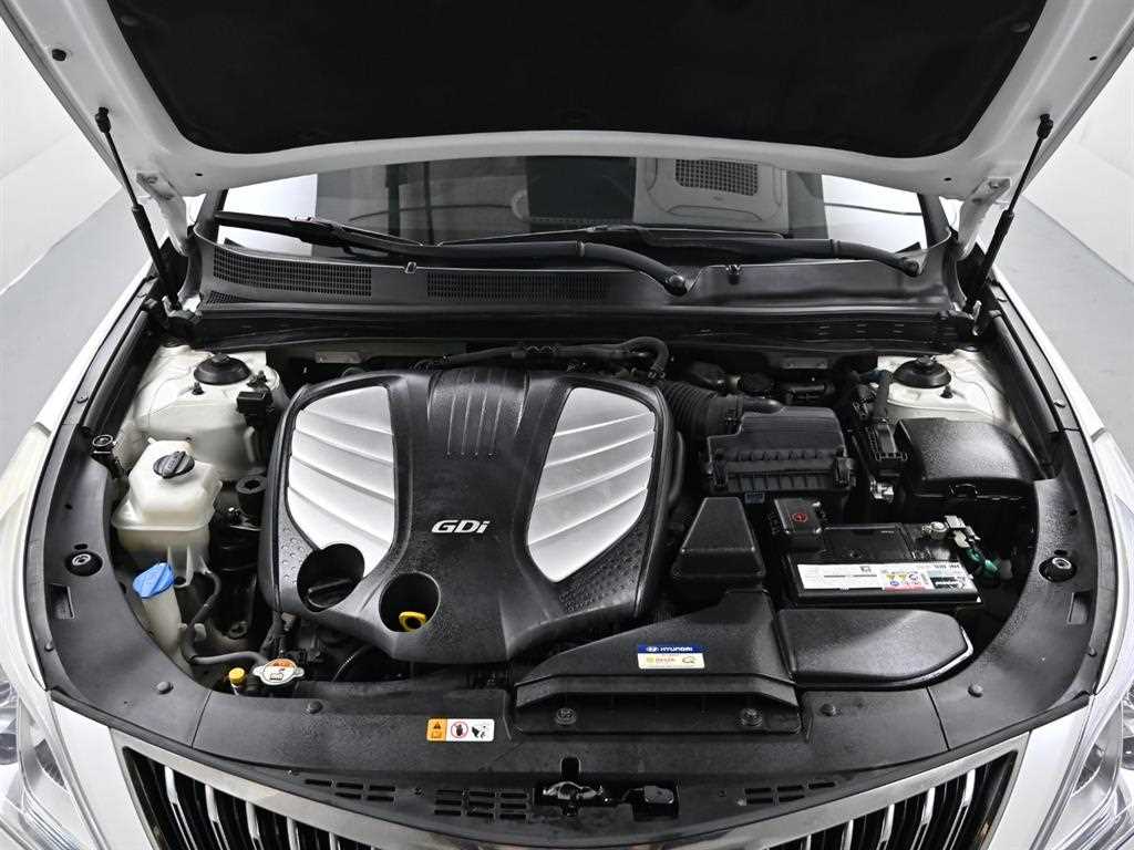 HYUNDAI Grandeur - Vista 6