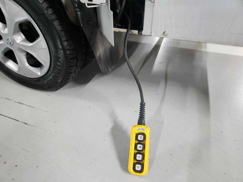 Small Truck Top_Wingbody Powergate - Vista 7