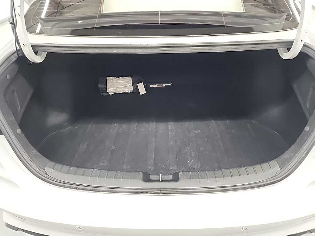 KIA K3 2023 Blanco - Importación desde Corea - HF Imports Iquique - Foto 18