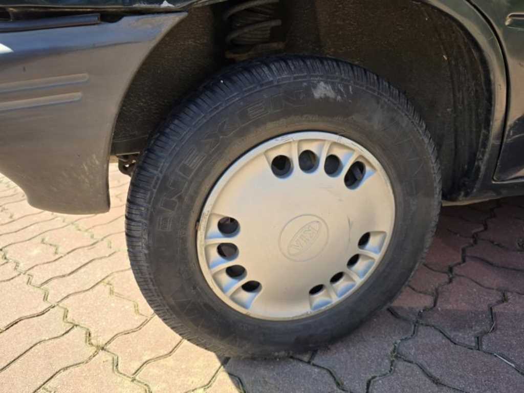 KIA Pride - Vista 6