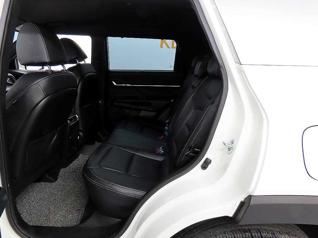 Ssangyong Torres - Vista 6