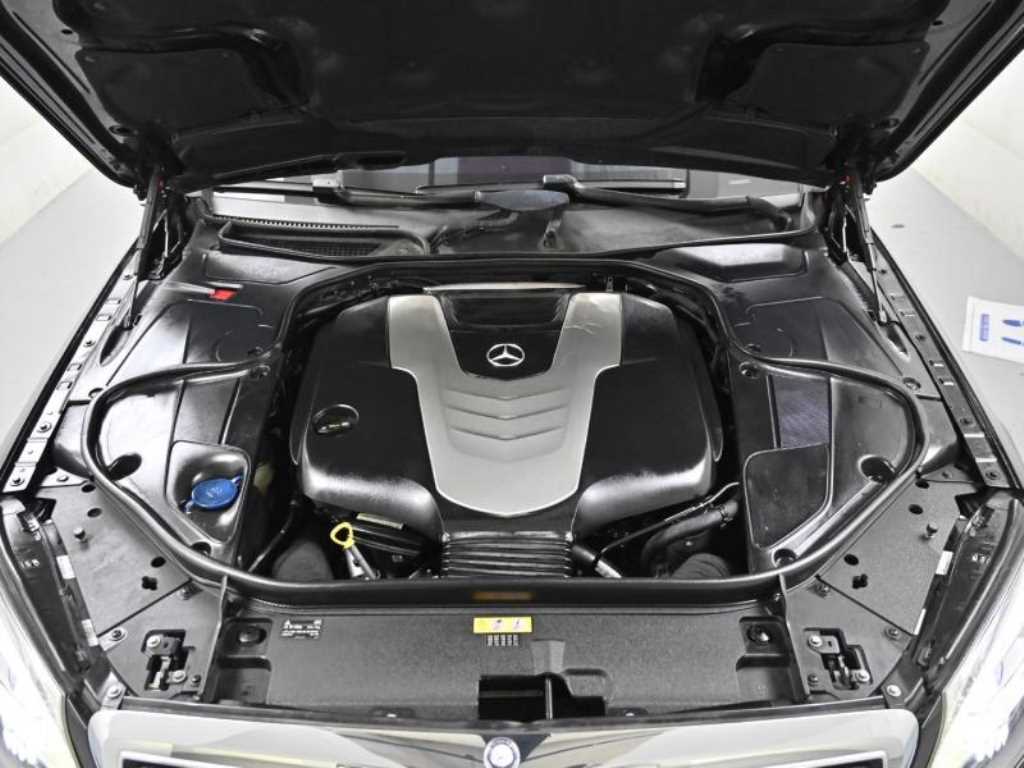 Mercedes Benz S Class - Vista 6