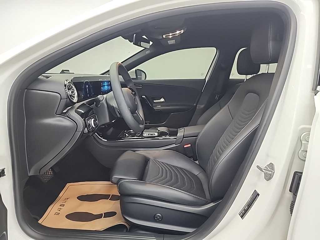 Mercedes Benz A Class - Vista 11