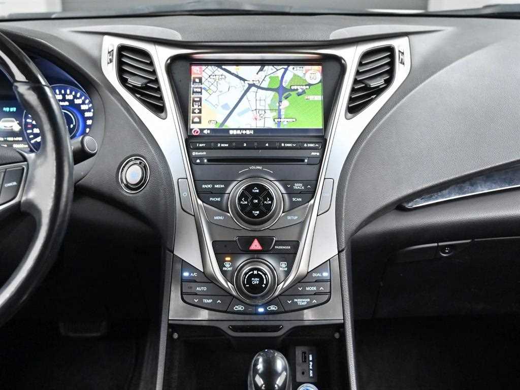 HYUNDAI Grandeur 2013 Blanco - Importación desde Corea - HF Imports Iquique - Foto 14