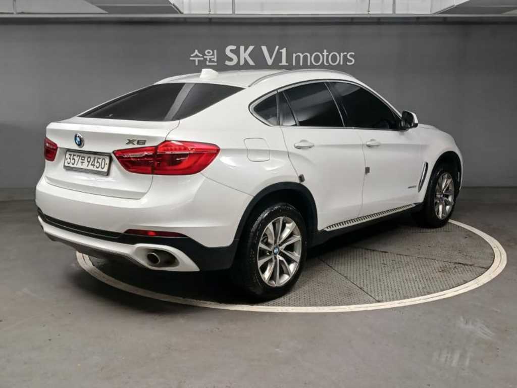BMW X6 - Vista 4