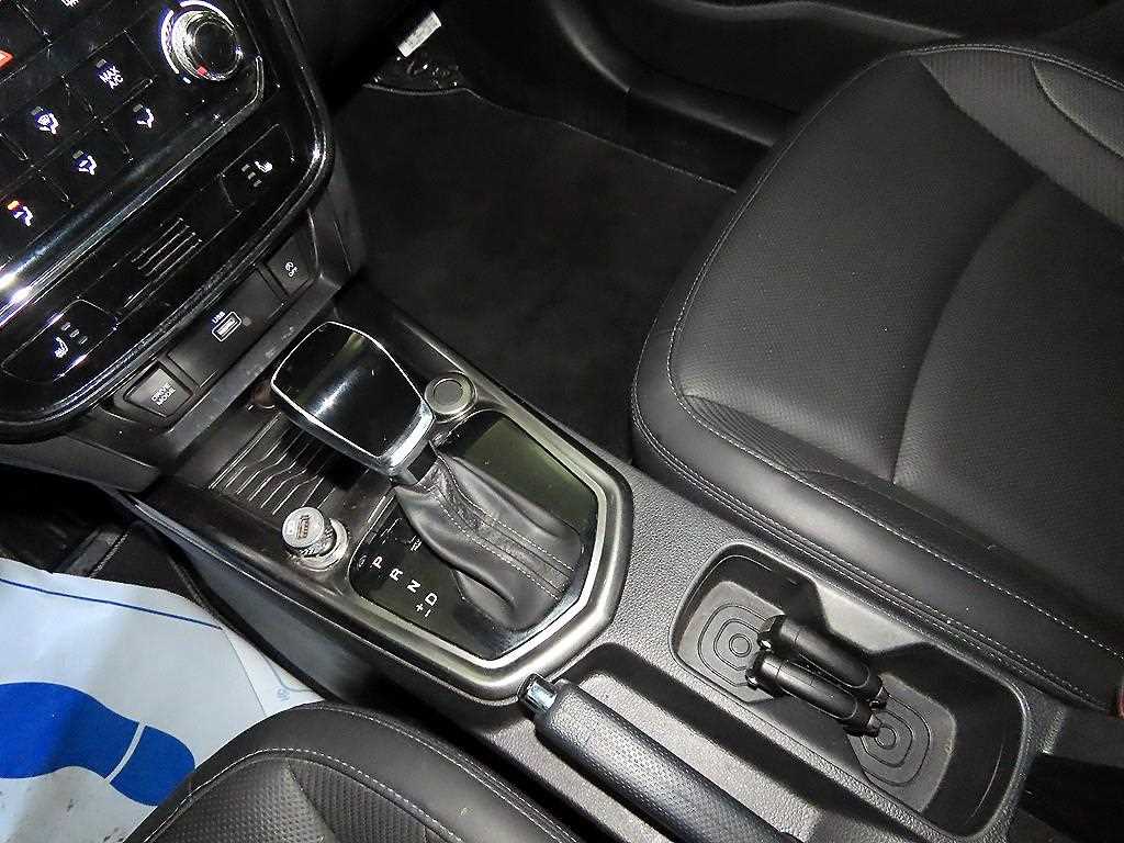 Ssangyong Tivoli - Vista 12