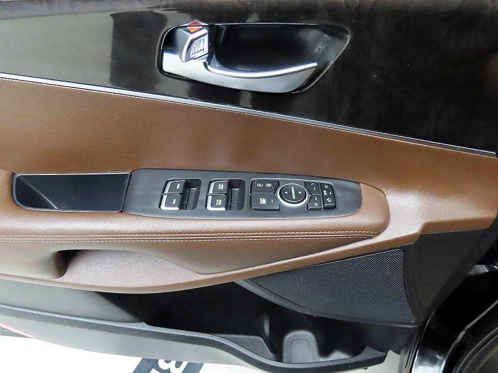 KIA Sorento - Vista 11