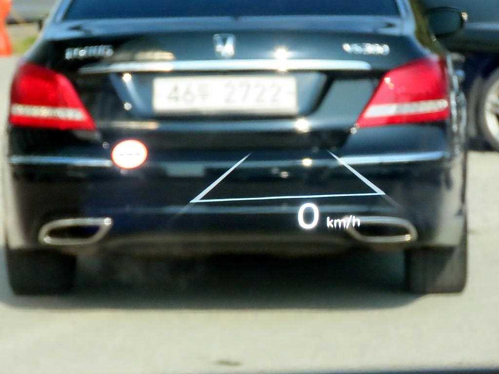 KIA Carnival - Vista 12