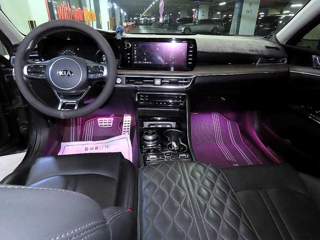 KIA K5 - Vista 10