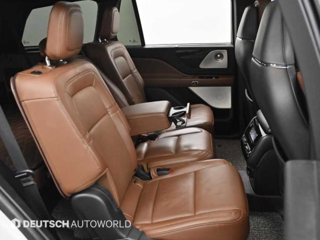 Lincoln Aviator - Vista 12