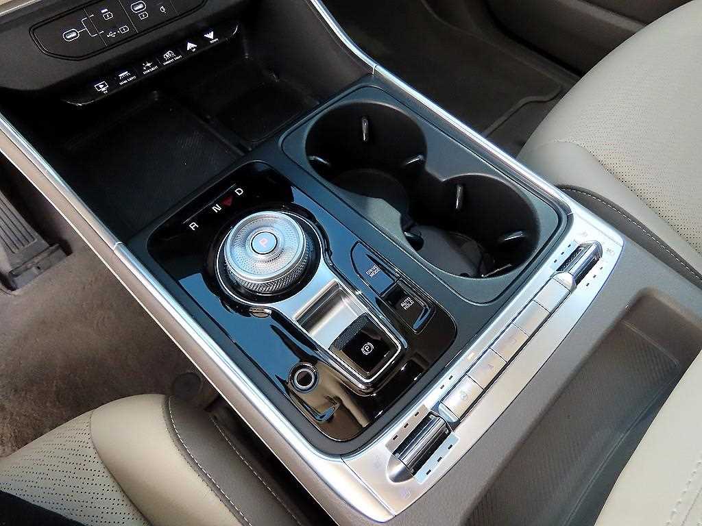 KIA Carnival 2025 Blanco - Importación desde Corea - HF Imports Iquique - Foto 13