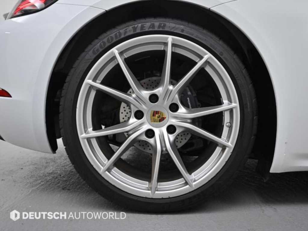 Porsche 718 - Vista 5