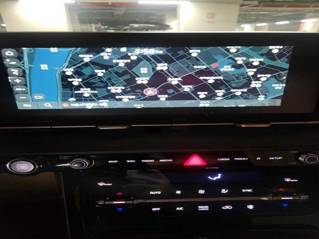 KIA Carnival - Vista 4