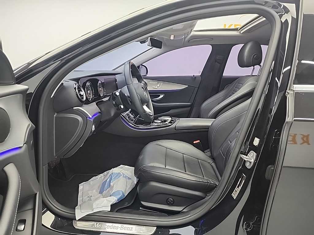 Mercedes Benz E class - Vista 11