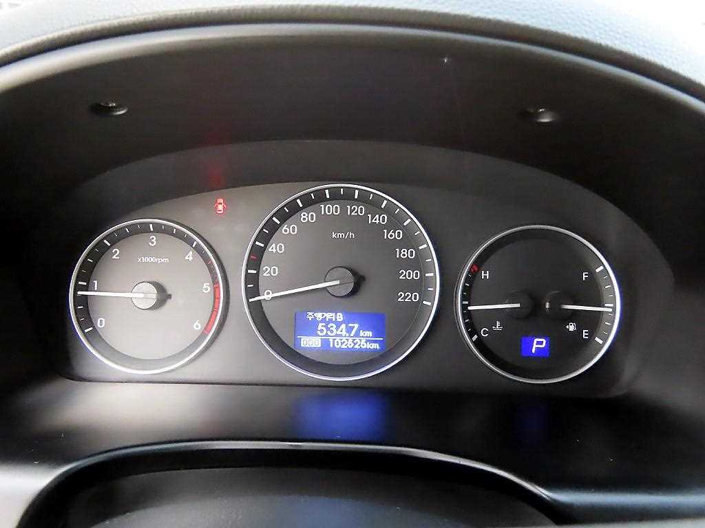 HYUNDAI Starex - Vista 9