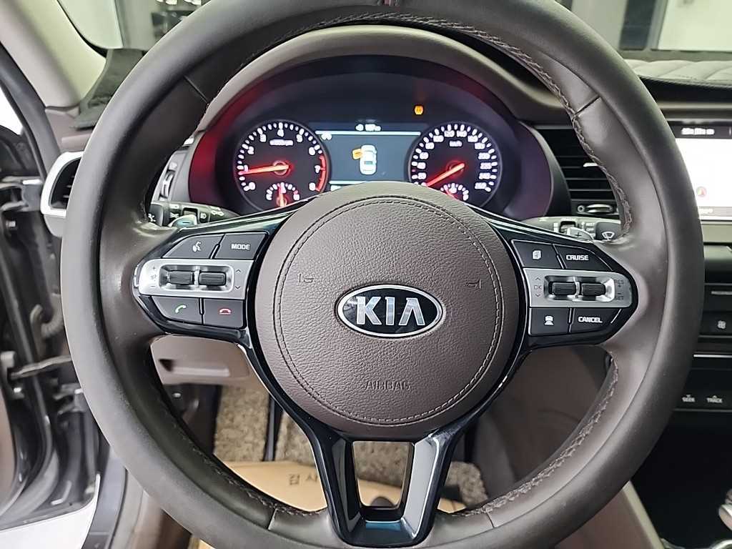 KIA K7 - Vista 9