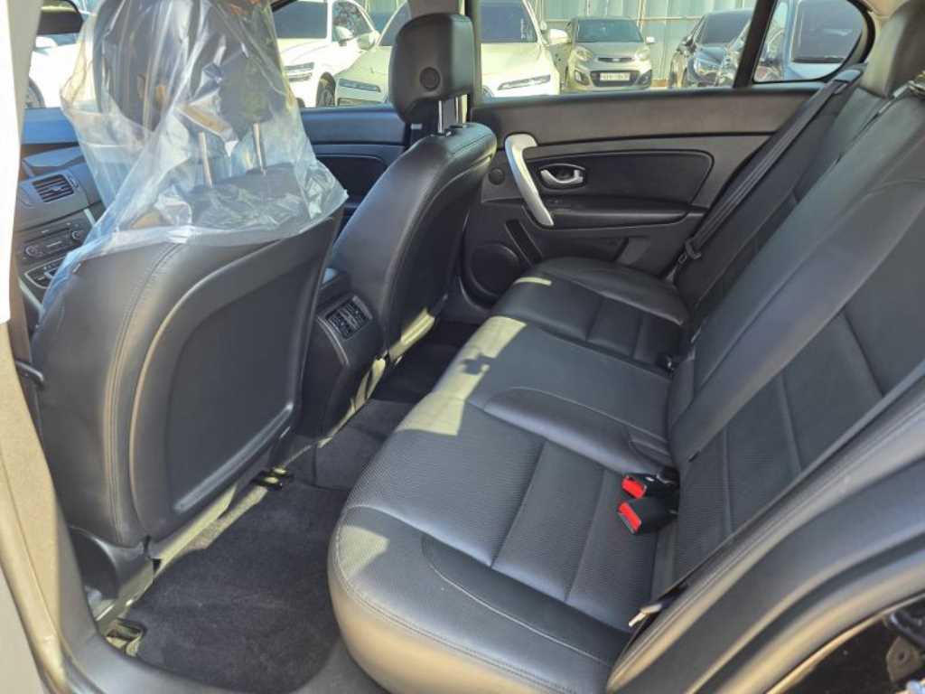 SAMSUNG SM5 - Vista 9