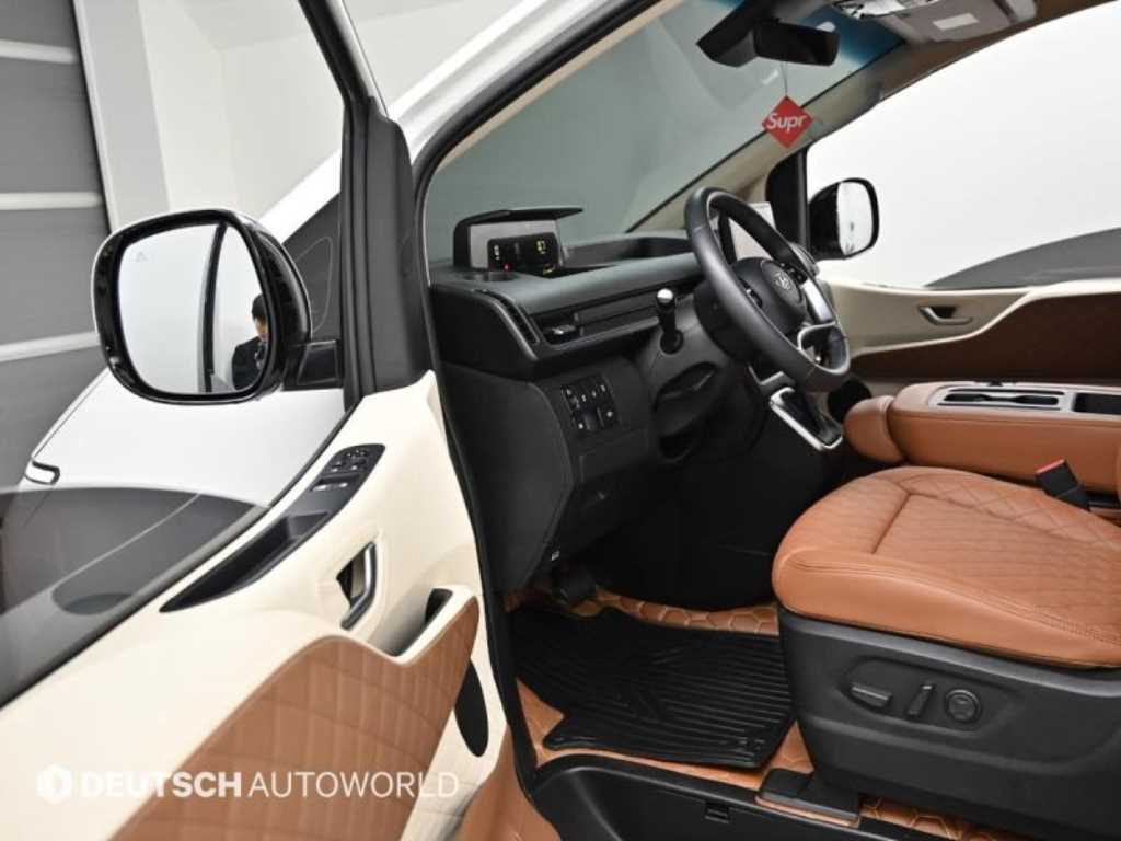 HYUNDAI Staria - Vista 11